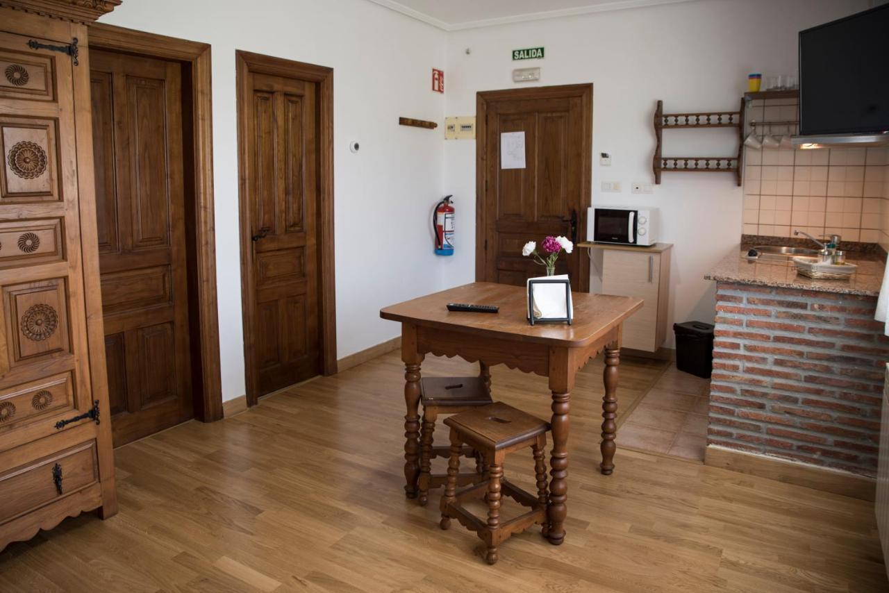 Apartamentos Alegria Santillana del Mar Exteriör bild