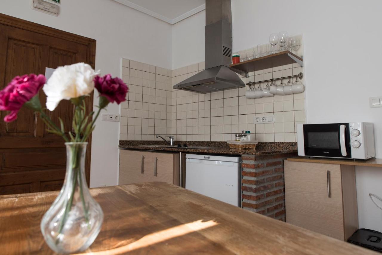 Apartamentos Alegria Santillana del Mar Exteriör bild